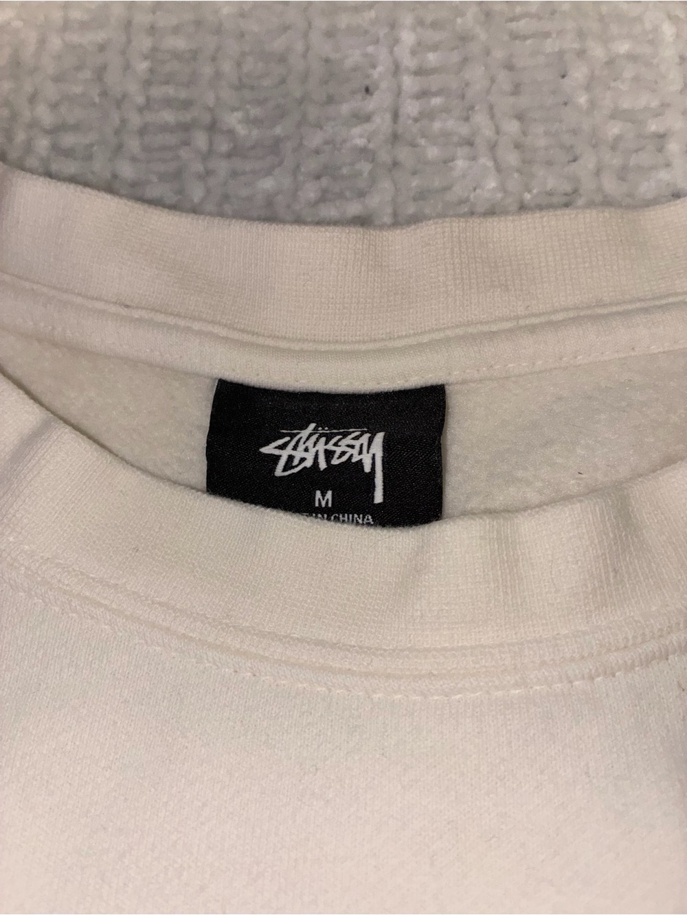 🆕 NWOT Stussy White Crewneck with Pastel Pink & Blue Tie-Dye Size Medium - Picture 6 of 9